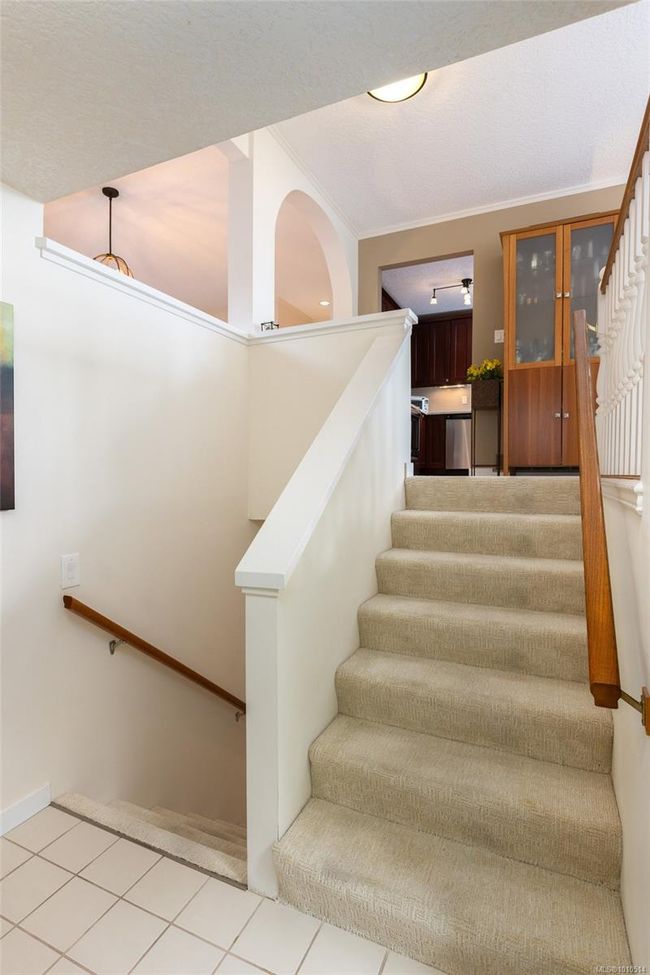 927 - 6880 Wallace Dr, Townhouse with 2 bedrooms, 3 bathrooms and 2 parking in Brentwood Bay BC | Image 7