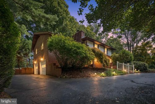 1 Jacobo Ln, TOWSON, MD, 21286-8007 | Card Image