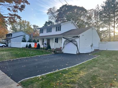 4 Imperial Court, House other with 3 bedrooms, 1 bathrooms and null parking in East Northport NY | Image 2