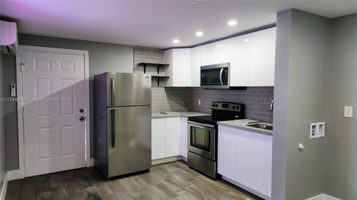 2-2489 Sw 11th St, Miami, FL, 33135-4807 | Card Image