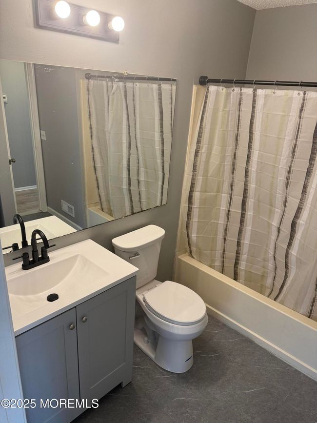 1301 - 49 Liberty Ct, Condo with 2 bedrooms, 1 bathrooms and null parking in GALLOWAY NJ | Image 9