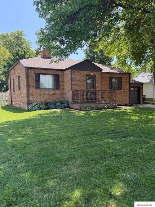 1511 S 61 Avenue, Omaha, NE, 68106 | Card Image