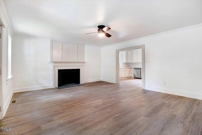 Family Room | Image 9