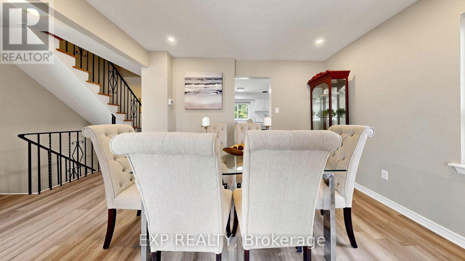 Residential in Pickering (Bay Ridges) 2