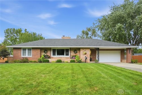 1068 Whitestone Rd, Xenia, OH, 45385-1558 | Card Image