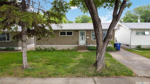322 Av U N, Saskatoon, SK, S7L3C7 | Card Image