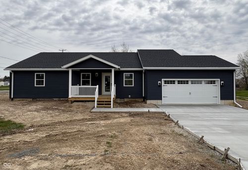 401 W Granville Ave, Albany, IN, 47320-1075 | Card Image