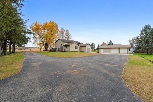 425 W Franklin St, Morristown, MN, 55052-5129 | Card Image