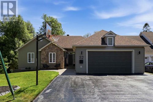 52 Borron Ave, Sault Ste. Marie, ON, P6B1E6 | Card Image