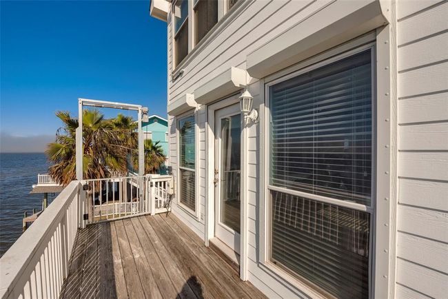 131 Isles End Rd, House other with 4 bedrooms, 5 bathrooms and 2 parking in Tiki Island TX | Image 22