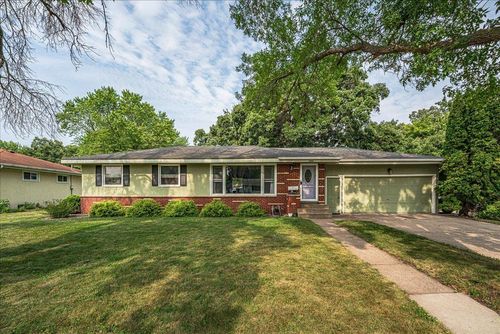 12692 Monterey Ave S, Savage, MN, 55378-1522 | Card Image