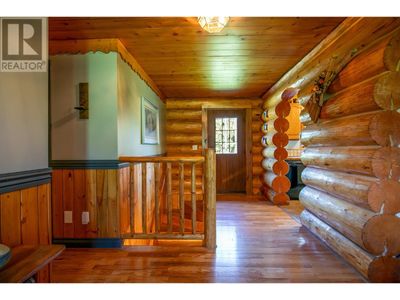 811 Chasm Rd, House other with 5 bedrooms, 2 bathrooms and 1 parking in Clinton BC | Image 2