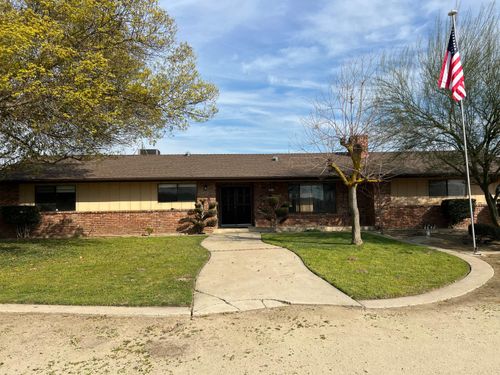 7828 S Del Rey Ave, Del Rey, CA, 93616-9738 | Card Image
