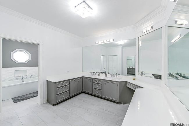 7768 Highway 1, House other with 3 bedrooms, 3 bathrooms and 4 parking in Lockport LA | Image 19