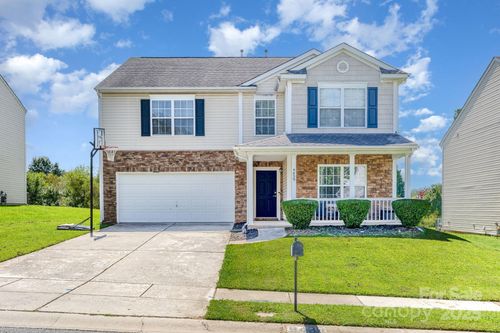 9439 Bayview Pkwy, Charlotte, NC, 28216-3716 | Card Image