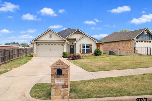 2802 Valley View St, Tyler, TX, 75701-5020 | Card Image