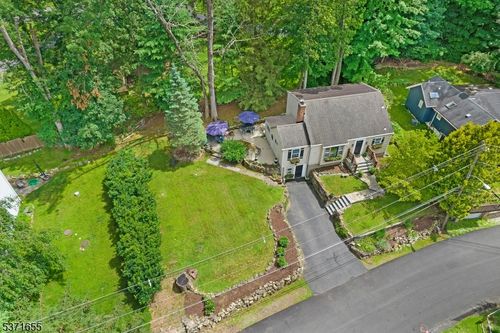 137 Hillside Rd, Sparta, NJ, 07871-2033 | Card Image