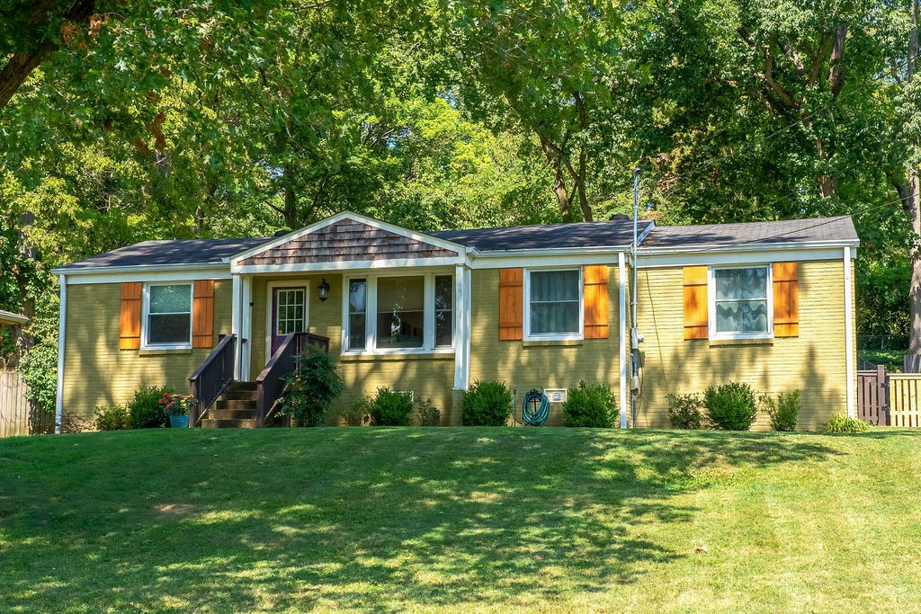 Milner Dr, Nashville, TN 37211