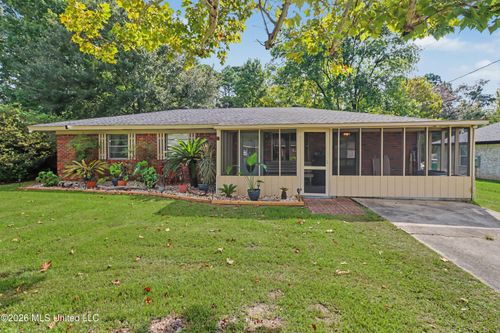 10604 Oak St, Vancleave, MS, 39565-7913 | Card Image