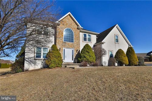 5307 Hoffman Dr S, SCHNECKSVILLE, PA, 18078-2921 | Card Image
