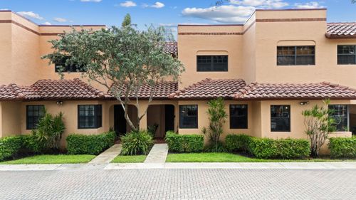 104-201 Ne 16th Pl, Fort Lauderdale, FL, 33305-2951 | Card Image