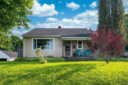 11 Maple Ave, Hantsport, NS, B0P1P0 | Card Image