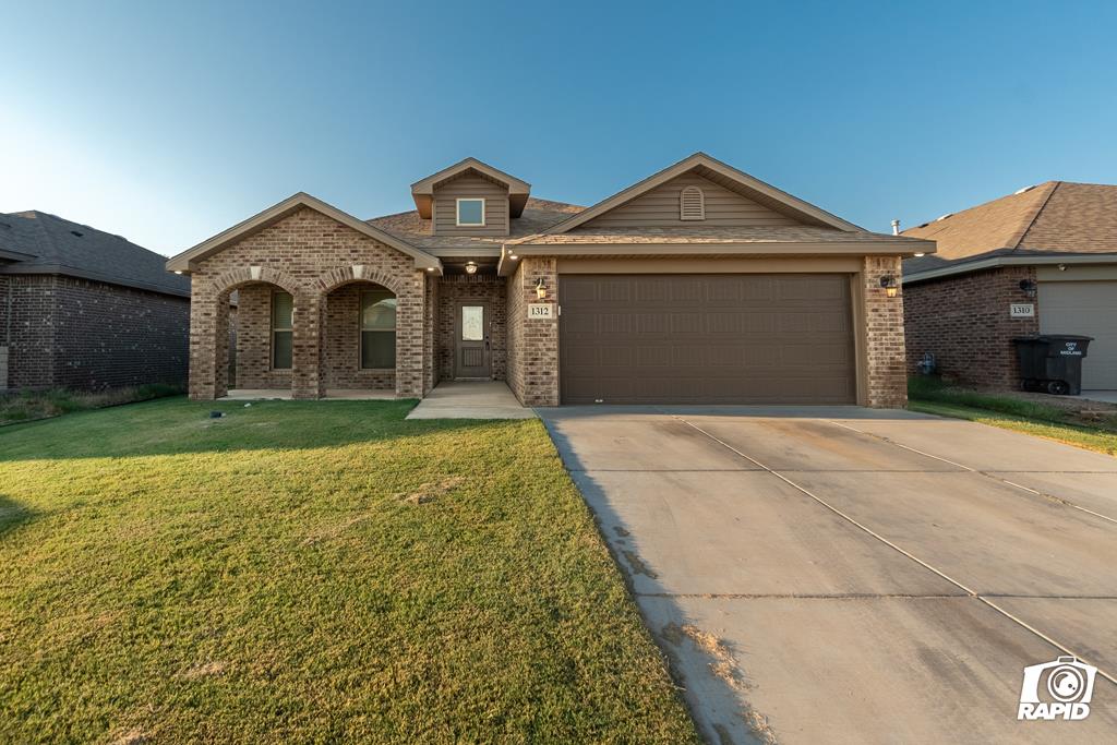 Rattler Ln, Midland, TX 79705