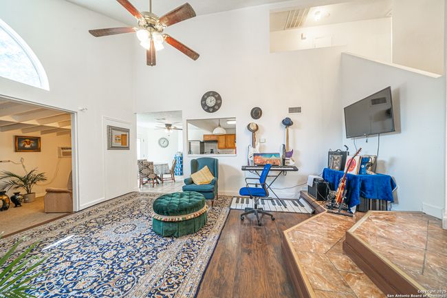 9907 Autumn Vly, House other with 4 bedrooms, 3 bathrooms and null parking in Converse TX | Image 8
