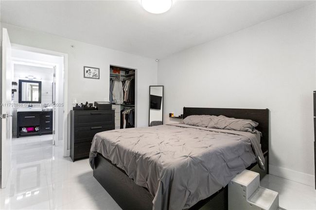 APT-204 - 12106 Saint Andrews Pl, Condo with 2 bedrooms, 1 bathrooms and null parking in Miramar FL | Image 20
