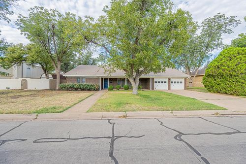 5 Bristol Ct, Midland, TX, 79705-8203 | Card Image