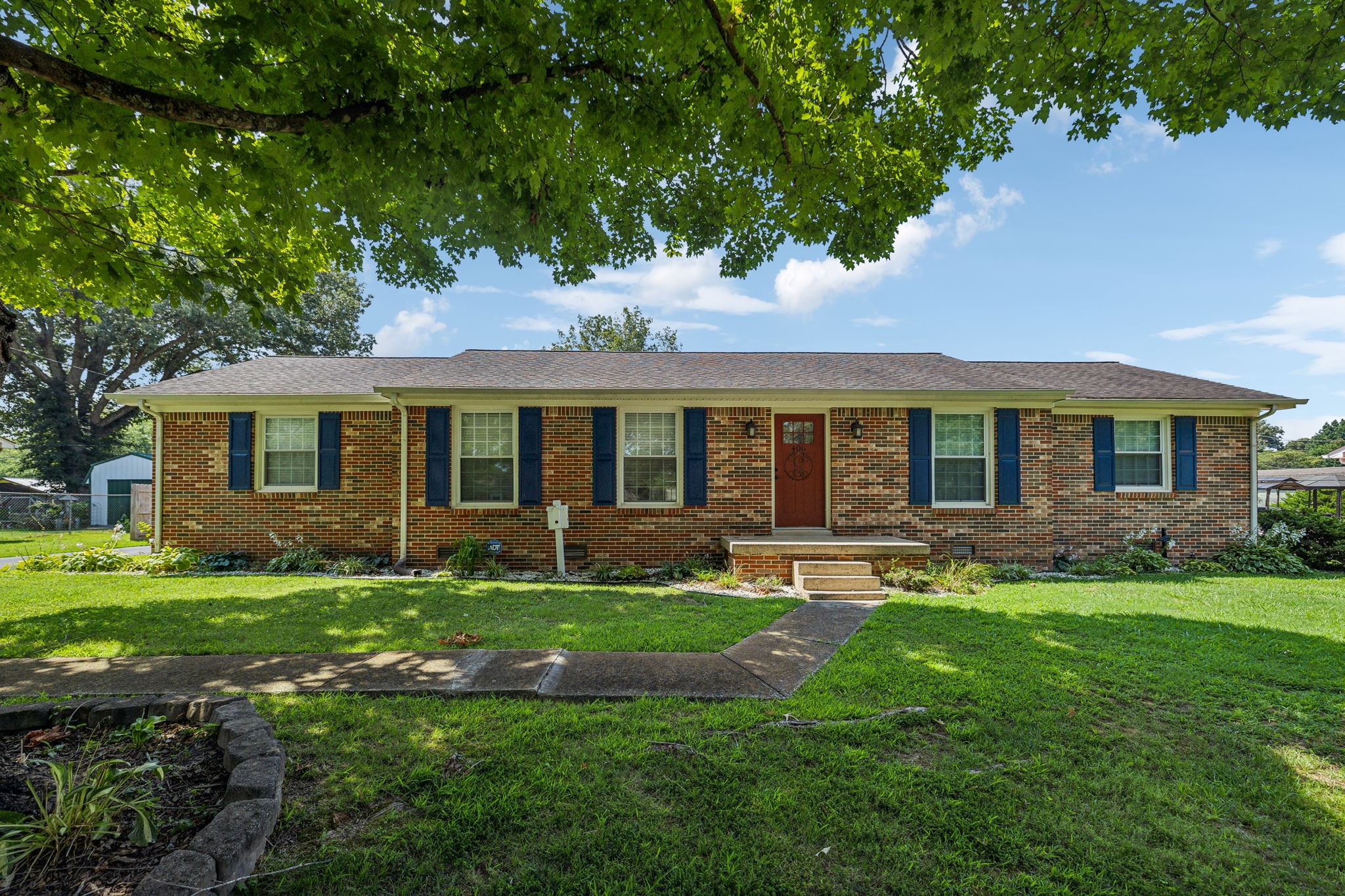 Sherwood Dr, Tullahoma, TN 37388