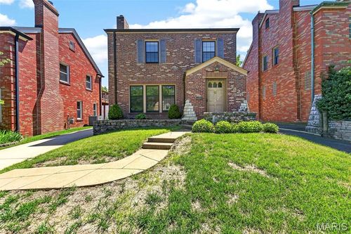 7828 Stanford Ave, University City, MO, 63130-3610 | Card Image