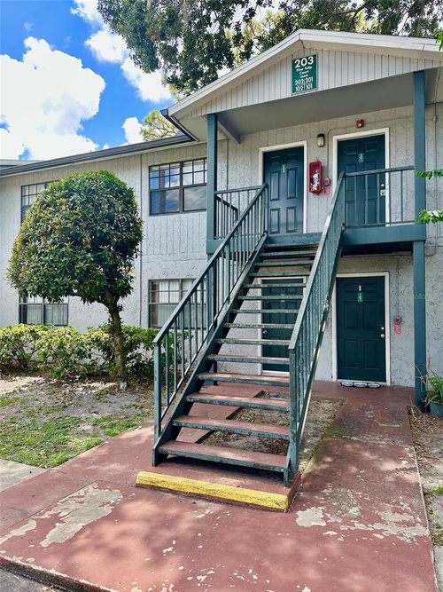 apt-202-203 Pine Tulip Ct, TAMPA, FL, 33612-4350 | Card Image