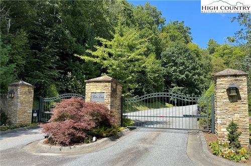 tbd Timber Rock Rd, Blowing Rock, NC, 28605 | Card Image