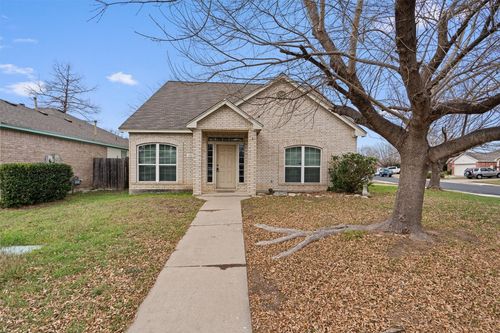 154 Meadowlark Cir, Georgetown, TX, 78626-4601 | Card Image