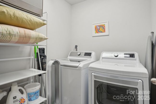 562 Amalfi Dr, Townhouse with 4 bedrooms, 4 bathrooms and null parking in Davidson NC | Image 15
