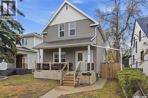 228 8th St E, Saskatoon, SK, S7H0P3 | Card Image