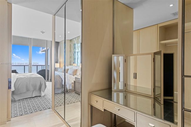 UNIT-1205 - 9703 Collins Ave, Condo with 1 bedrooms, 2 bathrooms and null parking in Bal Harbour FL | Image 15