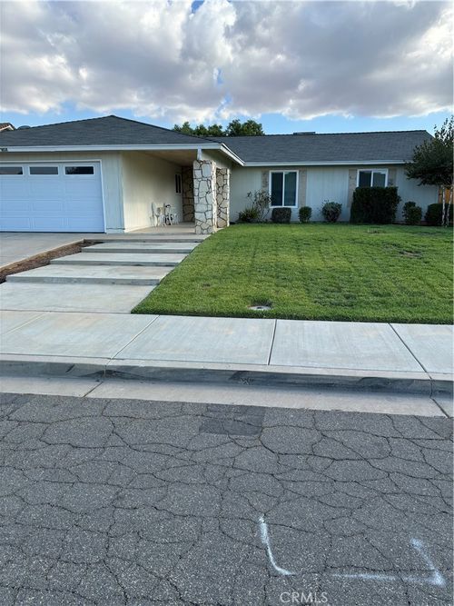 27450 Embassy St, Sun City, CA, 92586-2065 | Card Image