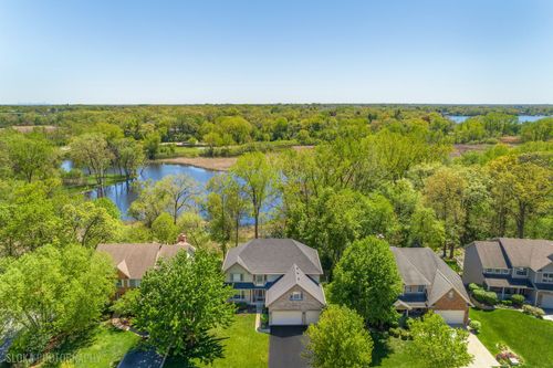 207 Lions Ct, Lake Zurich, IL, 60047-7013 | Card Image