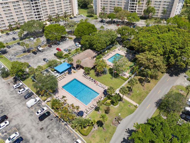 APT-409 - 2650 S Course Dr, Condo with 2 bedrooms, 2 bathrooms and null parking in Pompano Beach FL | Image 17