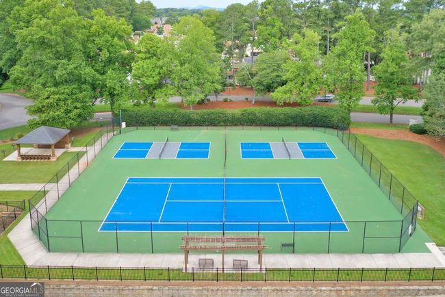 320 Park Ridge Cir, Condo with 1 bedrooms, 1 bathrooms and null parking in Marietta GA | Image 37