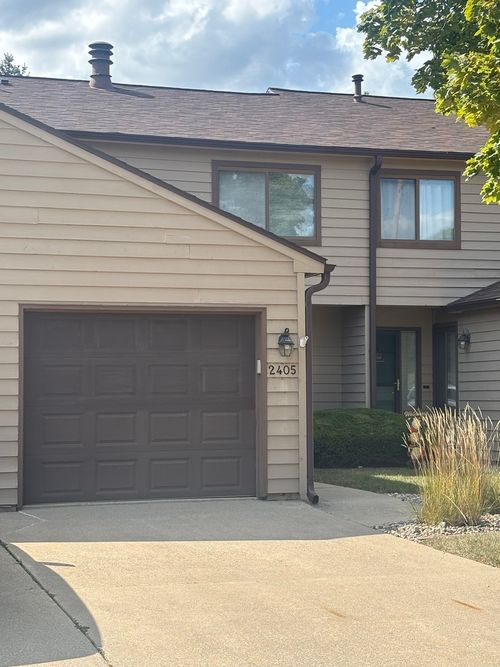 2405-2405 Morrissey Park Dr, Champaign, IL, 61821-7042 | Card Image