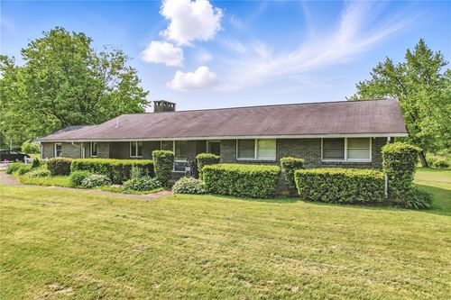 1011 S Lake Rd, Mercer, PA, 16137-2205 | Card Image