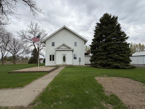 312 W Luverne St, Magnolia, MN, 56158-2003 | Card Image