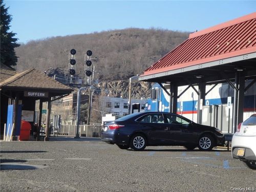 168 Orange Ave, Suffern, NY, 10901-6016 | Card Image