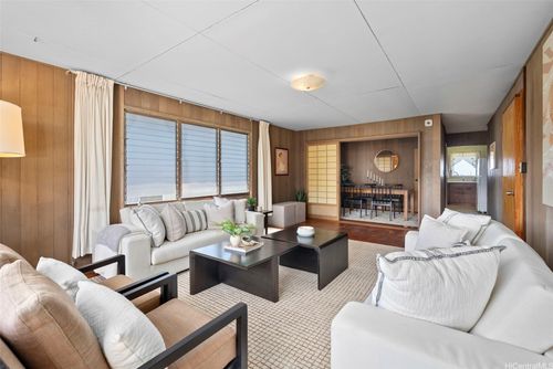 99-252 Lalani St, Aiea, HI, 96701-3928 | Card Image