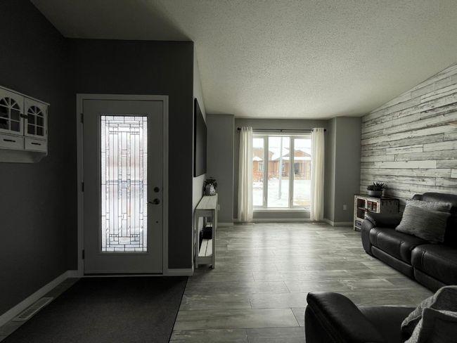 1130 16 Street, House other with 4 bedrooms, 3 bathrooms and 5 parking in Wainwright AB | Image 4