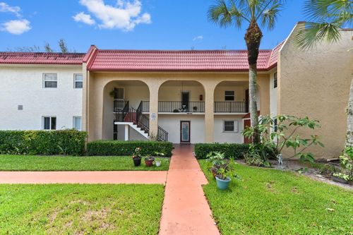 368-368 Lake Frances Dr, West Palm Beach, FL, 33411-2334 | Card Image