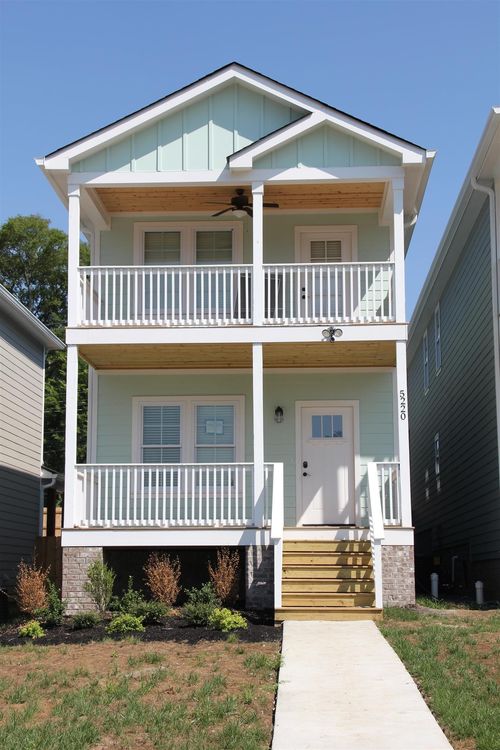 5220 Kentucky Ave, Nashville, TN, 37209-2007 | Card Image
